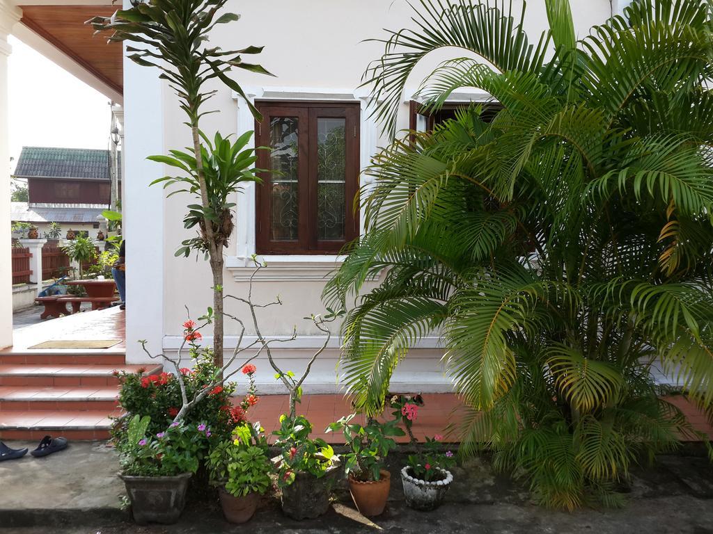 A Tee Guesthouse Luang Prabang Eksteriør bilde