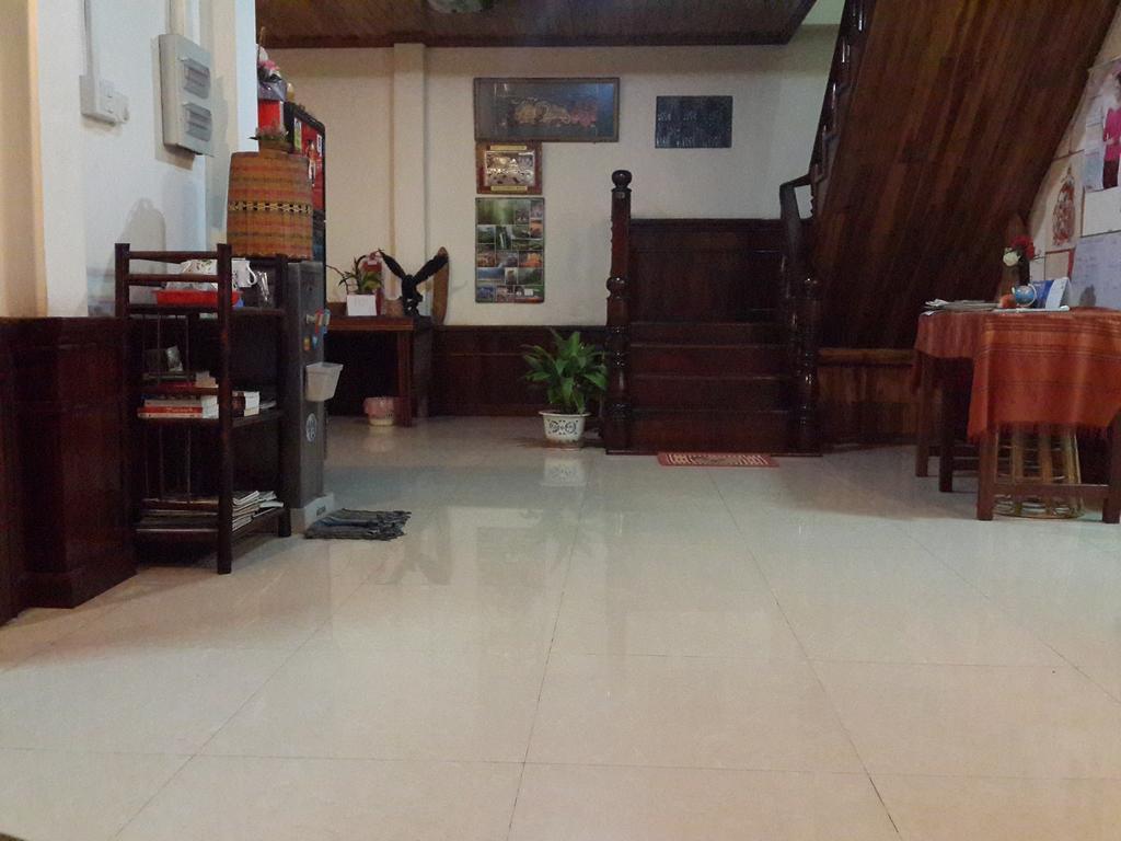 A Tee Guesthouse Luang Prabang Eksteriør bilde