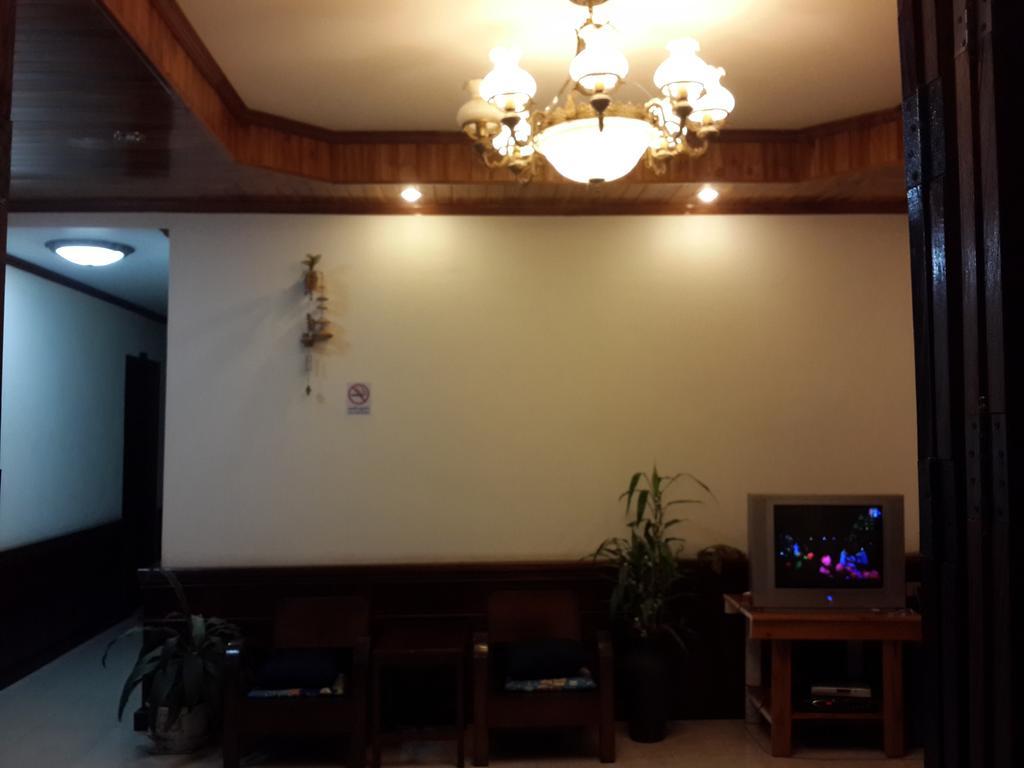 A Tee Guesthouse Luang Prabang Eksteriør bilde