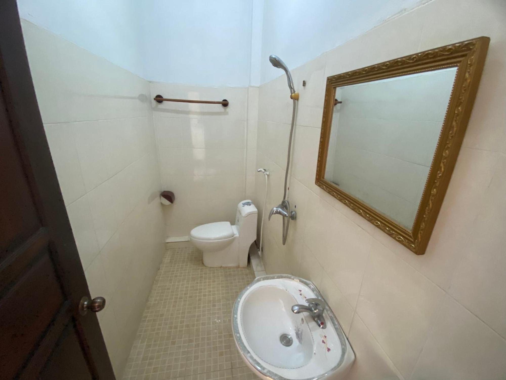 A Tee Guesthouse Luang Prabang Eksteriør bilde